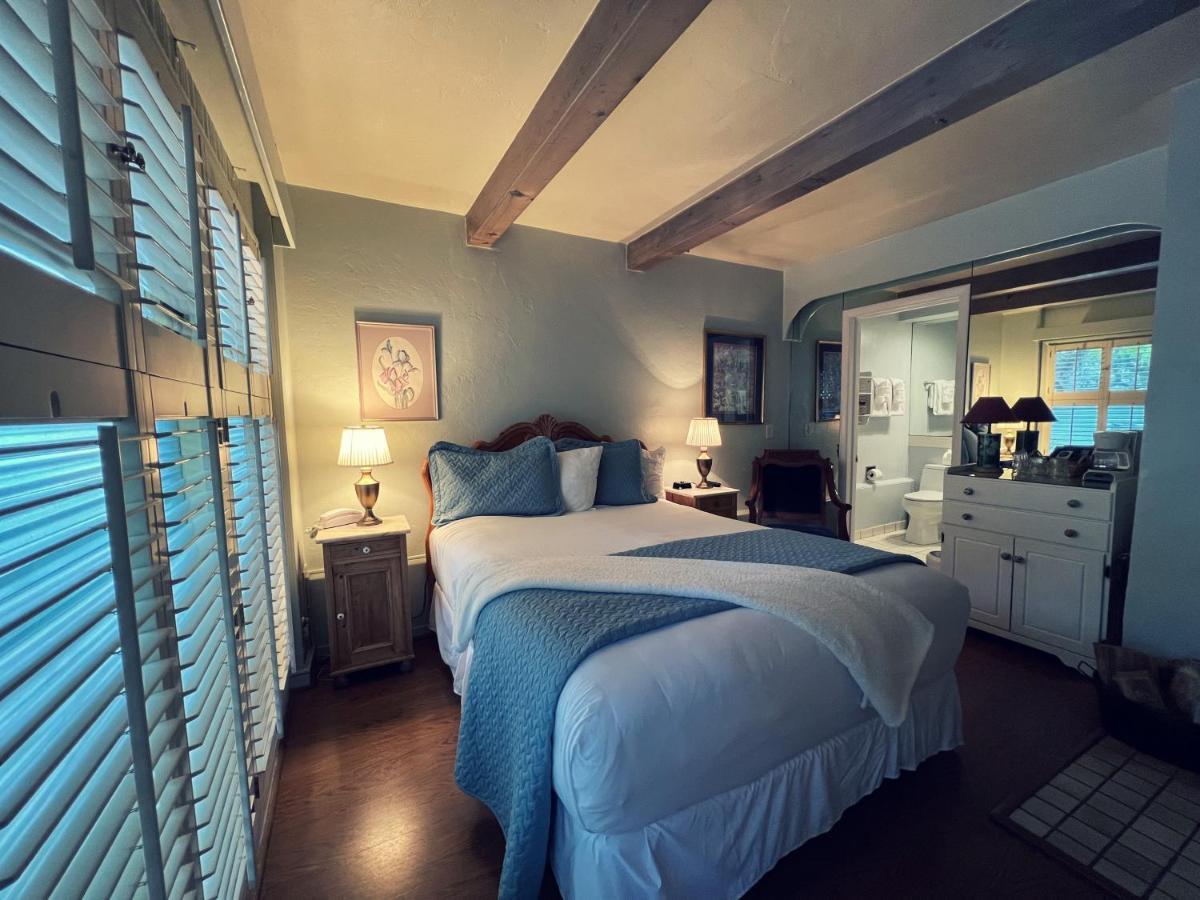 Carmel Garden Inn ภายนอก รูปภาพ