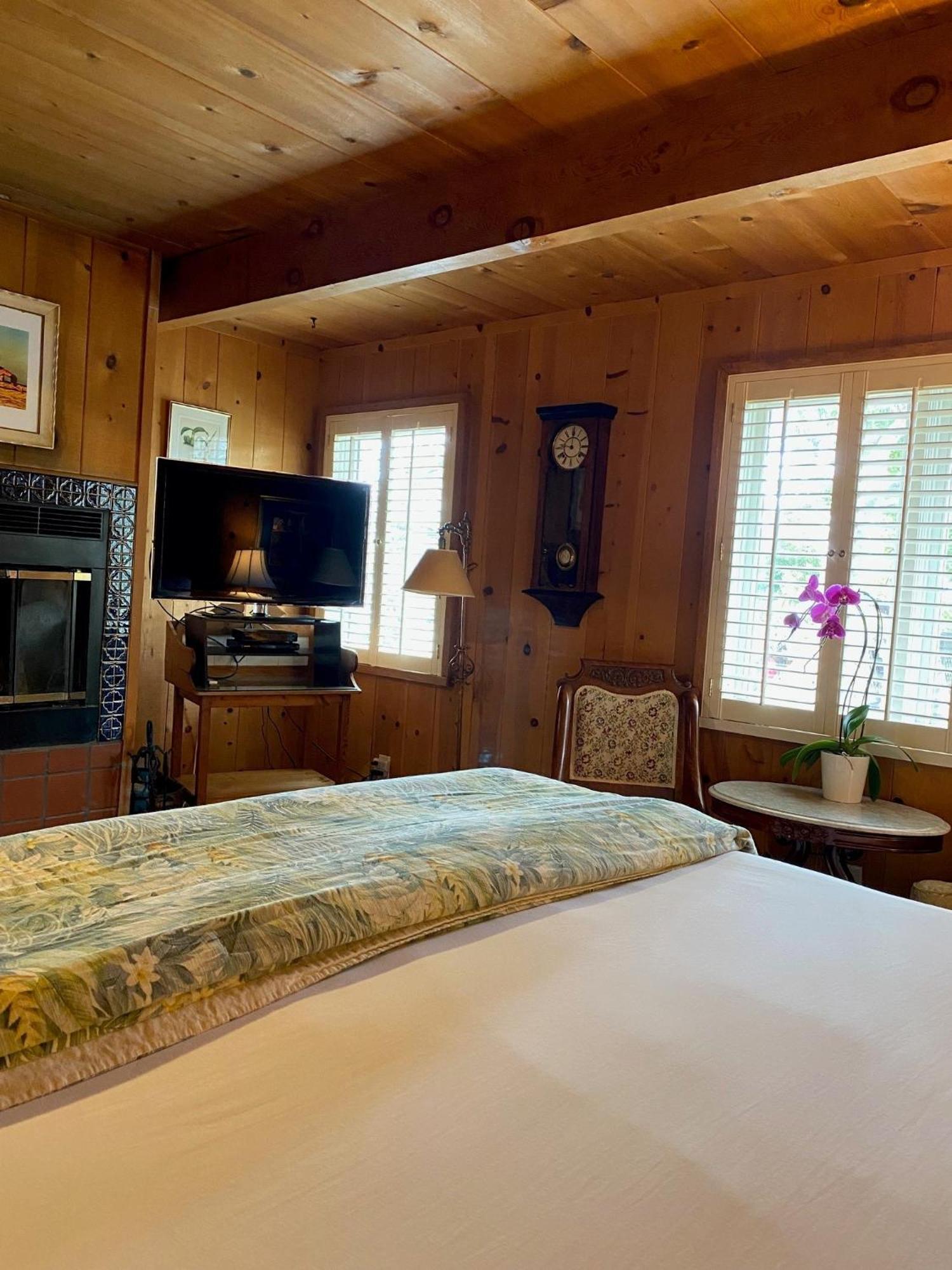 Carmel Garden Inn ภายนอก รูปภาพ