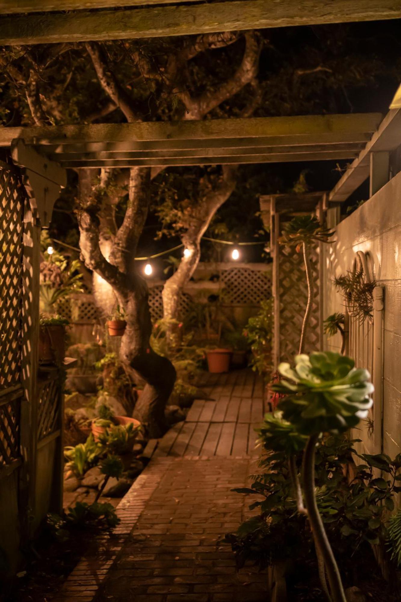 Carmel Garden Inn ภายนอก รูปภาพ