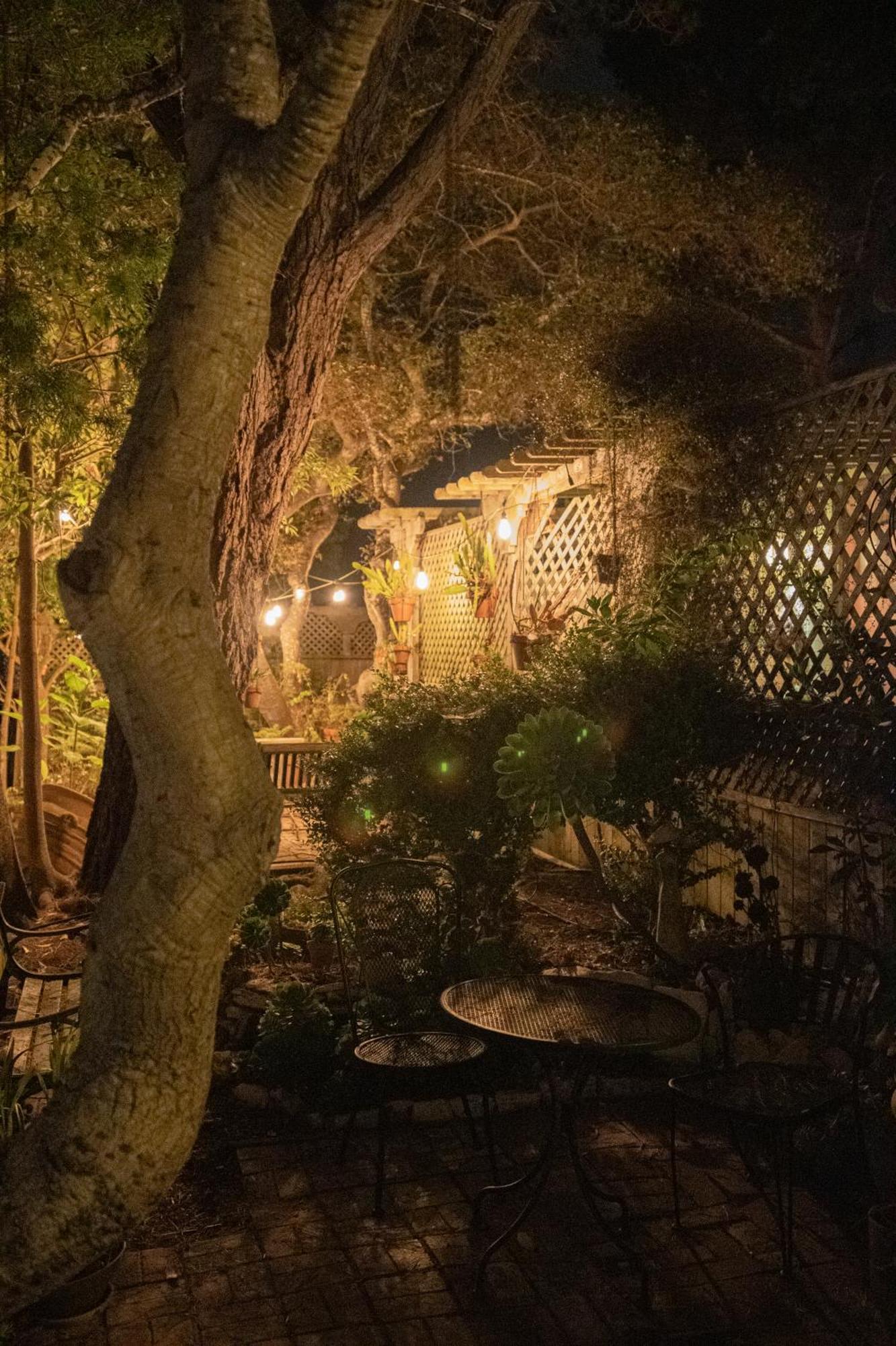 Carmel Garden Inn ภายนอก รูปภาพ