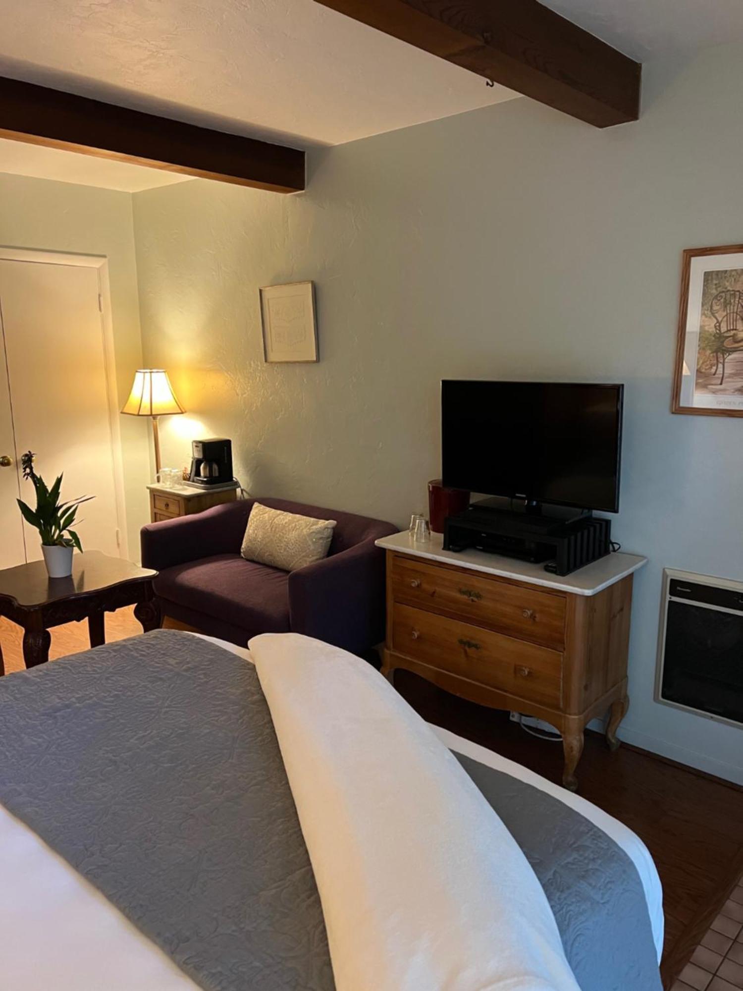 Carmel Garden Inn ภายนอก รูปภาพ